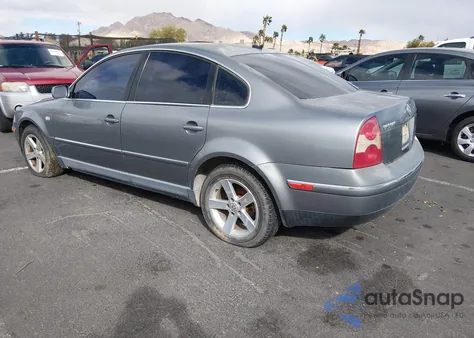 2004 Volkswagen Passat Glx z USA, uszkodzony, nr VIN WVWRH63B94P145065